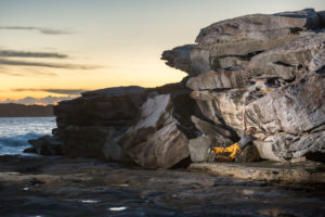 Bouldering with Martijn van Eijkelenborg at Cape Banks in Sydney.